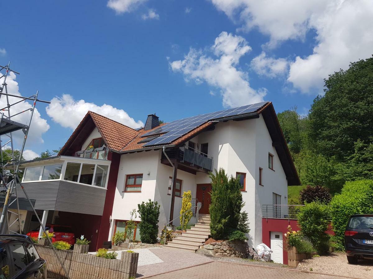 Ferienwohnung Am Betzelhuebel Ottweiler エクステリア 写真